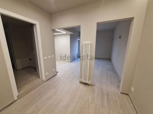 Appartamento in vendita di 98 m² in Piazza Giovanni Antonelli, 2