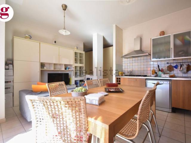 Appartamento in vendita di 98 m² in Piazza Giovine, 15