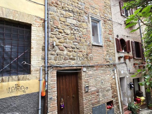 Appartamento in vendita di 98 m² in Via Tevere, 3
