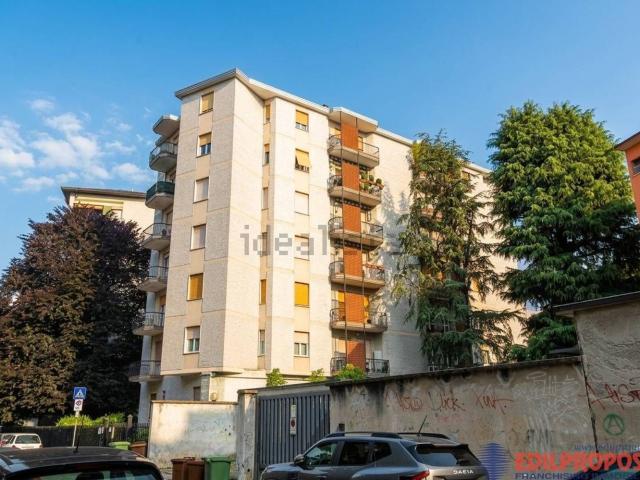 Appartamento in vendita di 98 m² in Via Tommaso Grossi
