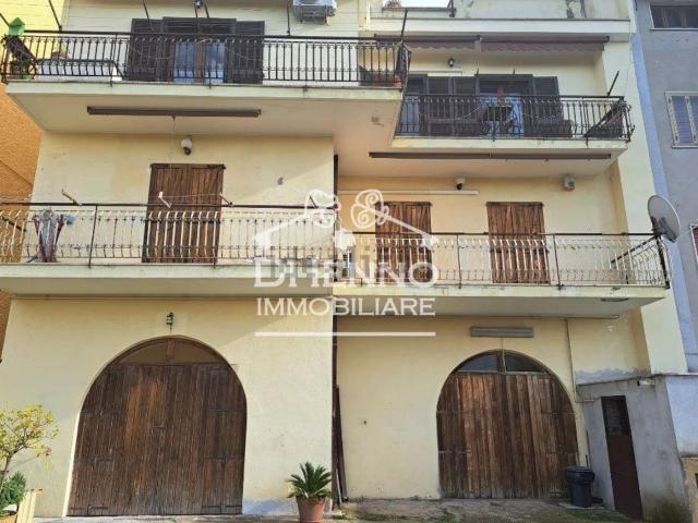 Appartamento in vendita di 98 m² in Via Trento, 50