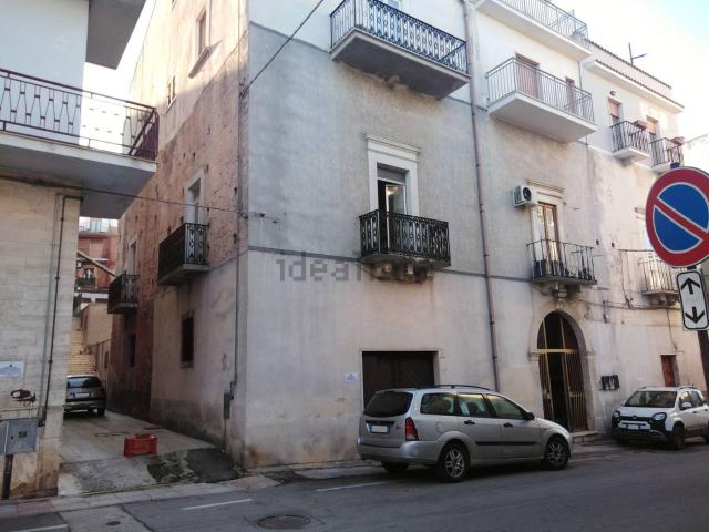 Appartamento in vendita di 98 m² in Via Umberto I, 57