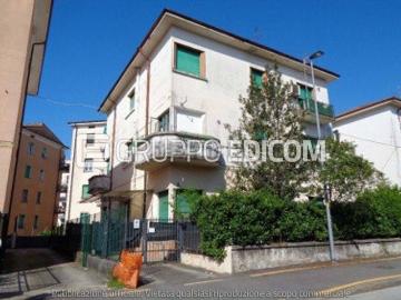 Appartamento in vendita di 98 m² in Via Volturno