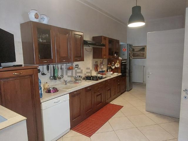 Appartamento in vendita di 98 m² in Via A. Abegg, 18