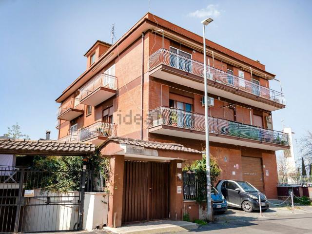 Appartamento in vendita di 98 m² in Via Alife, 35