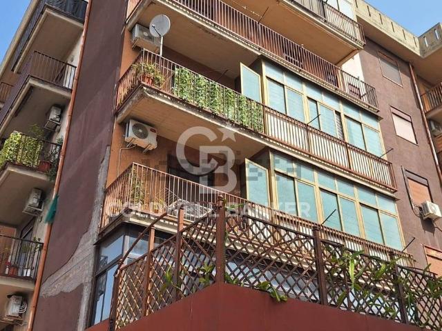 Appartamento in vendita di 98 m² in Via Antonio Locatelli, 13