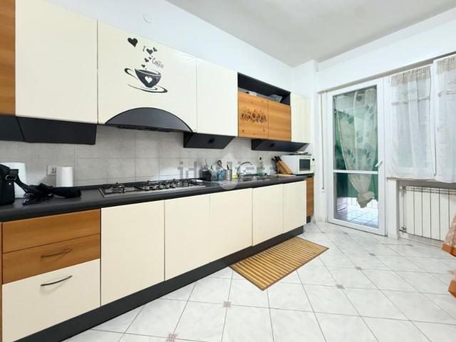 Appartamento in vendita di 98 m² in Via Arrigo Boito, 37