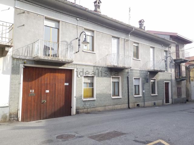 Appartamento in vendita di 98 m² in Via Caduti per la Libertà, 3