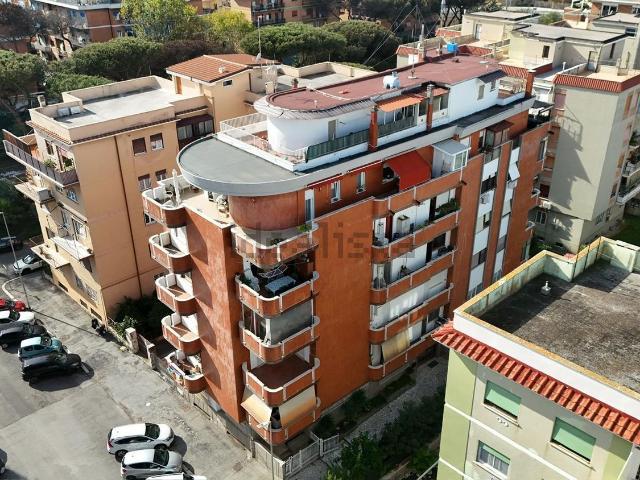 Appartamento in vendita di 98 m² in Via Capo Poro