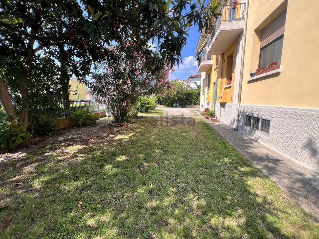 Appartamento in vendita di 98 m² in Via Cisa, 137
