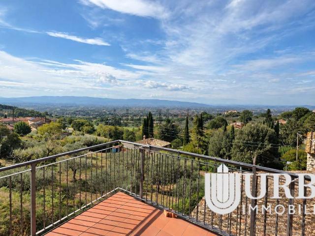 Appartamento in vendita di 98 m² in Via del Lauro, 15