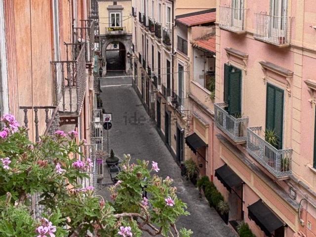 Appartamento in vendita di 98 m² in Via del Redentore