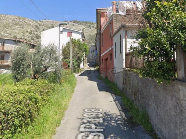 Appartamento in vendita di 98 m² in Via della Villa