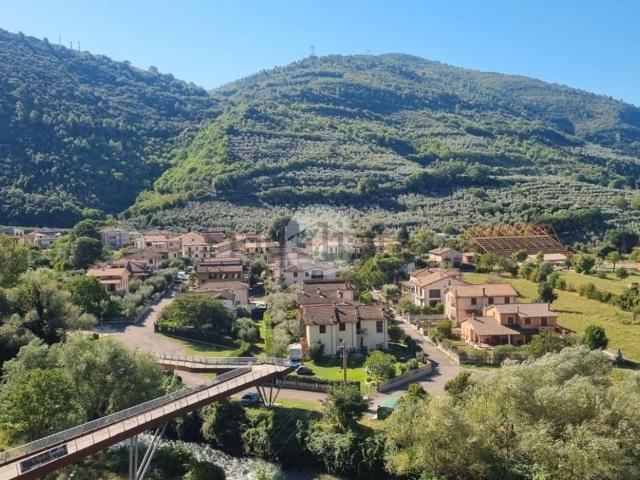 Appartamento in vendita di 98 m² in Via della Vittoria, 80