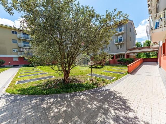 Appartamento in vendita di 98 m² in Via della Liberazione, 45