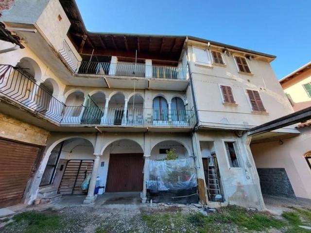 Appartamento in vendita di 98 m² in Via Dottor Francioni