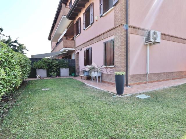 Appartamento in vendita di 98 m² in Via Francesco Borromini