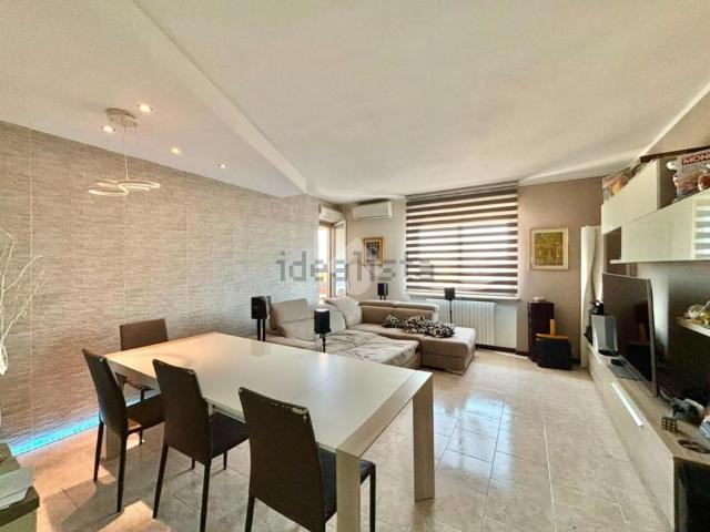 Appartamento in vendita di 98 m² in Via Fregonara Mario, 14