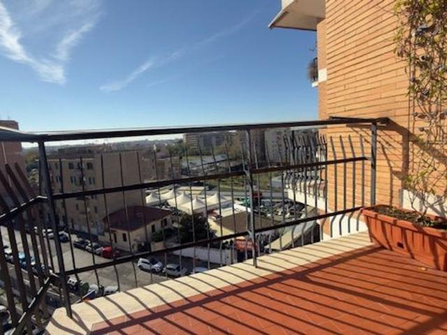 Appartamento in vendita di 98 m² in Via Galla Placidia, 25