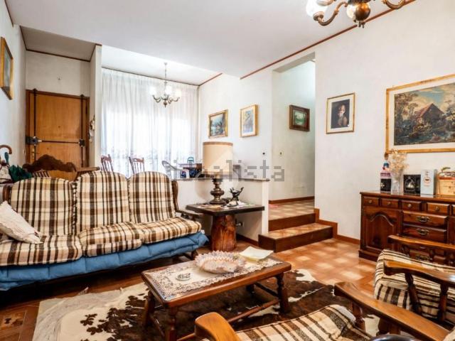 Appartamento in vendita di 98 m² in Via Giovanni Boccaccio, 38