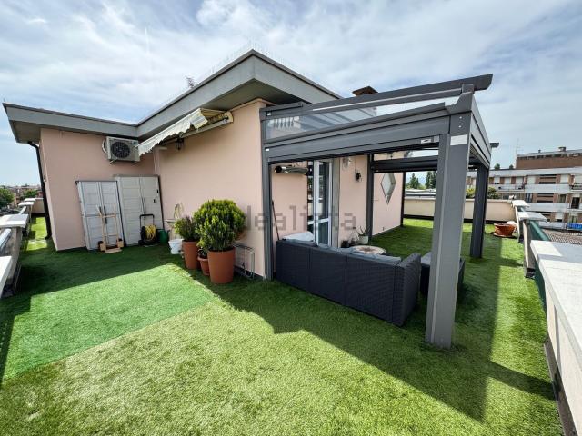 Appartamento in vendita di 98 m² in Via Giacomo Matteotti