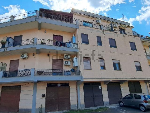 Appartamento in vendita di 98 m² in Via Giacomo Matteotti