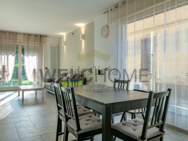 Appartamento in vendita di 98 m² in Via Giacomo Leopardi