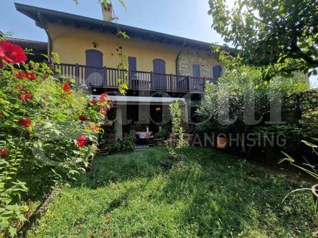 Appartamento in vendita di 98 m² in Via Giuseppe Mazzini, 5