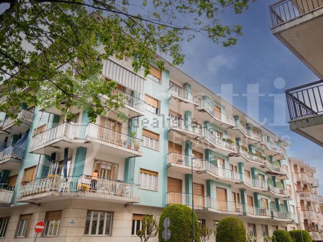 Appartamento in vendita di 98 m² in Via Ignazio Porro, 28
