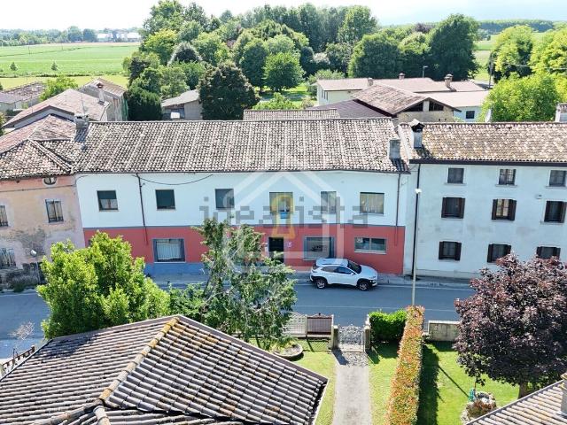 Appartamento in vendita di 98 m² in Via II Platani, 19