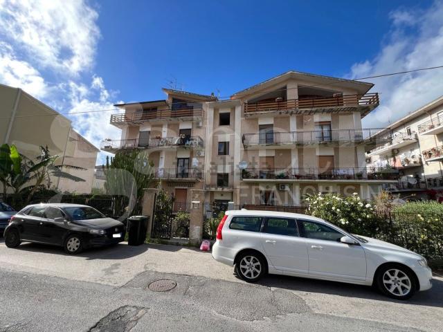 Appartamento in vendita di 98 m² in Via Lava Gaenza, 22