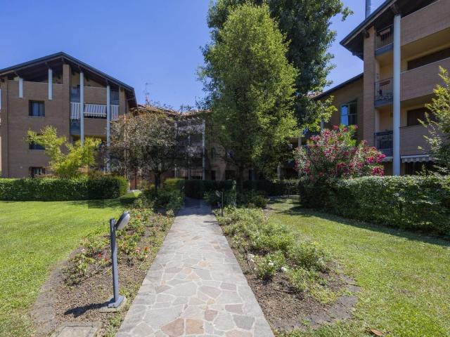 Appartamento in vendita di 98 m² in Via Lecco, 66