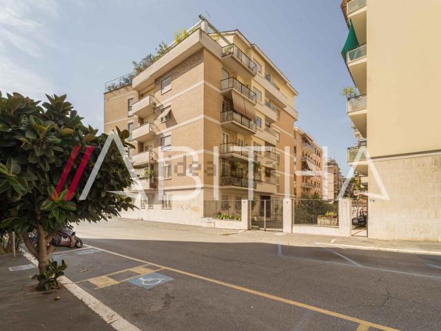 Appartamento in vendita di 98 m² in Via Luigi Ungarelli
