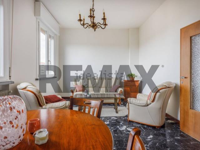 Appartamento in vendita di 98 m² in Via Marco Emilio Lepido, 6