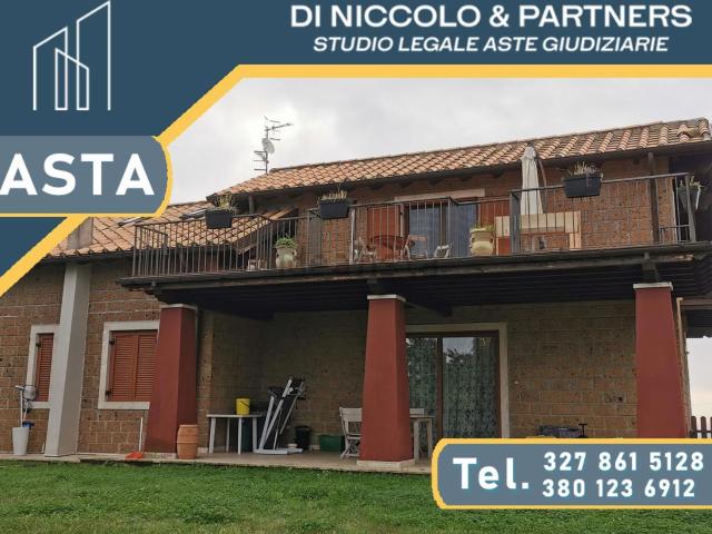 Appartamento in vendita di 98 m² in Via Mentuccia