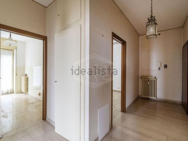 Appartamento in vendita di 98 m² in Via Michelangelo Buonarroti, 6