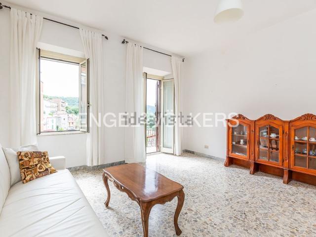 Appartamento in vendita di 98 m² in Via Monte Gennaro