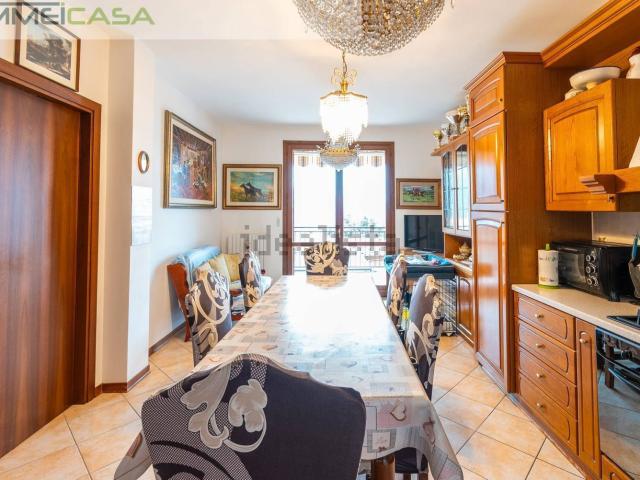 Appartamento in vendita di 98 m² in Via Monte Pizzicano, 117