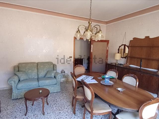 Appartamento in vendita di 98 m² in Via Montegrappa, 43