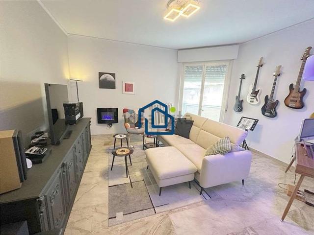 Appartamento in vendita di 98 m² in Via Montello, 11