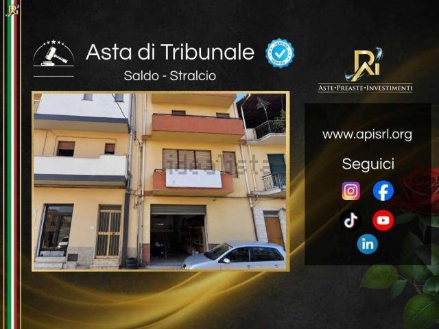 Appartamento in vendita di 98 m² in Via Nazionale Nord, 27