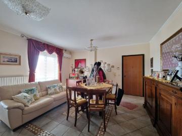 Appartamento in vendita di 98 m² in Via Papa Luciani