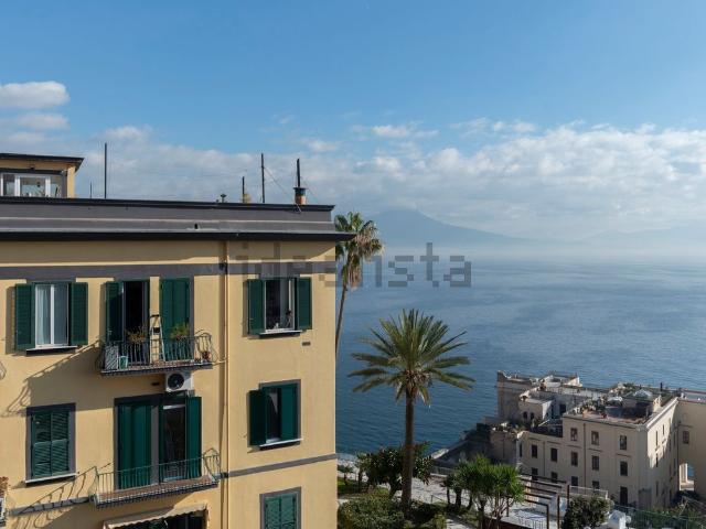 Appartamento in vendita di 98 m² in Via Parco Carelli, 7