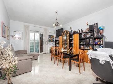 Appartamento in vendita di 98 m² in Via Parma, 39