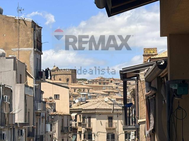 Appartamento in vendita di 98 m² in Via Pentolai, 51