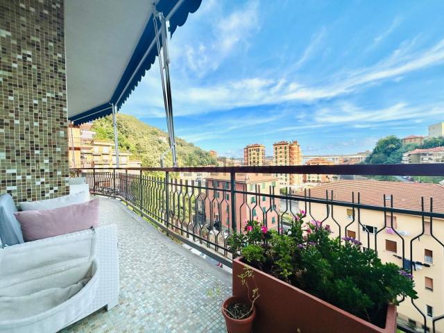 Appartamento in vendita di 98 m² in Via Piave, 160