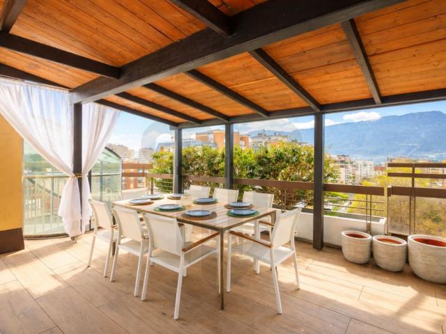 Appartamento in vendita di 98 m² in Via Positano