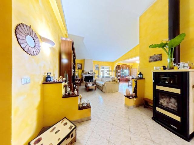 Appartamento in vendita di 98 m² in Via Rezzato, 109