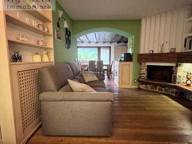 Appartamento in vendita di 98 m² in Via San Valentino, 43