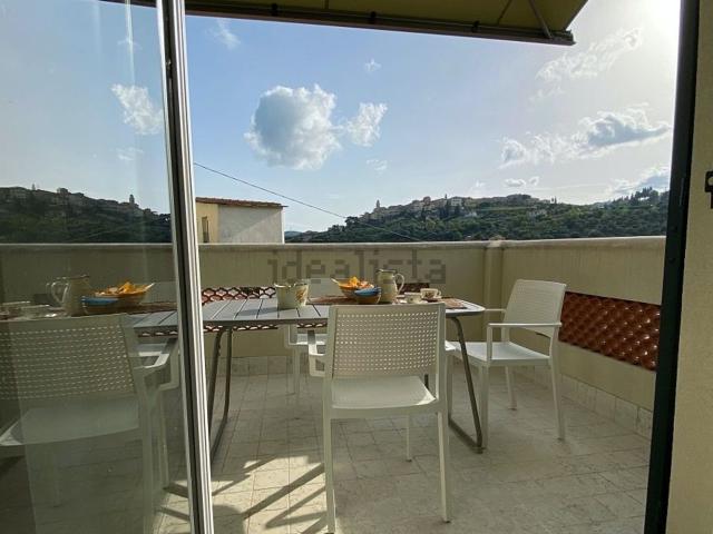 Appartamento in vendita di 98 m² in Via Seassari, 15